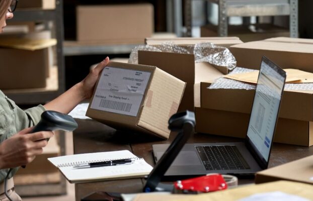 What is Dropshipping and How is it Done?