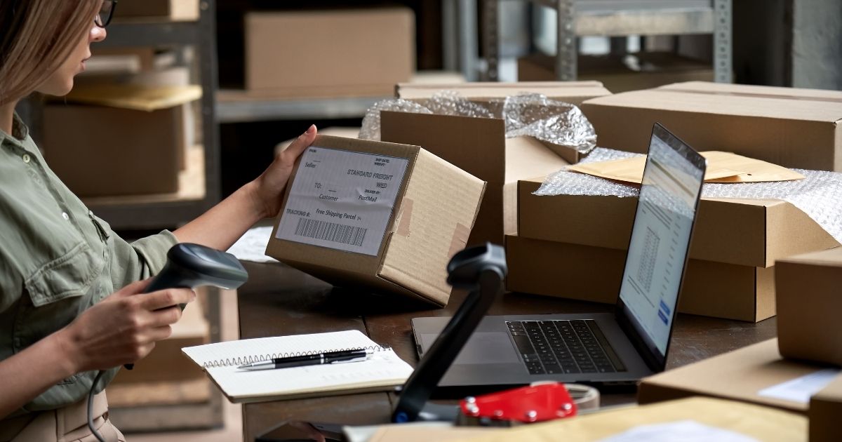 What is Dropshipping and How is it Done?